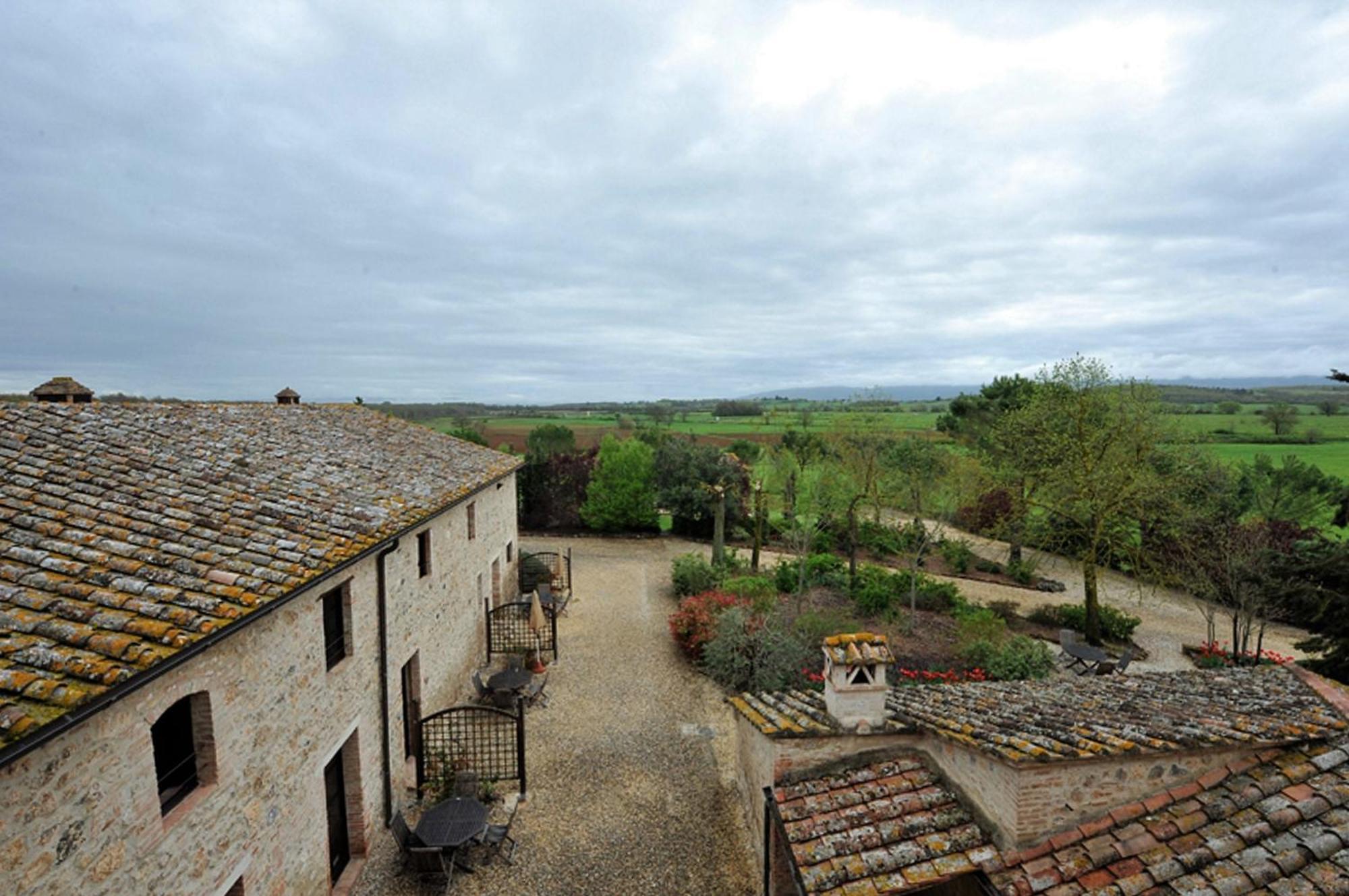 Fattoria Agriturismo Nerbona Казоле-д'Эльса Экстерьер фото